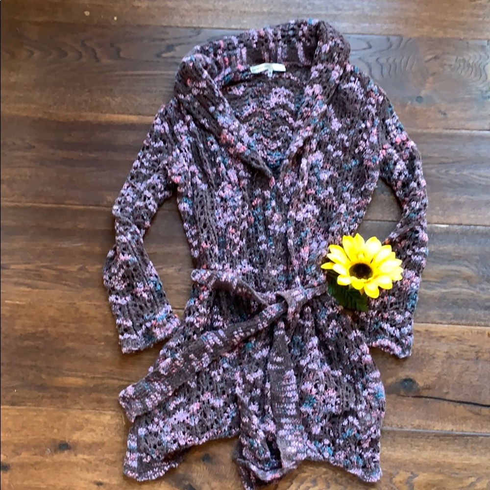 🌻🌻Sweater by CoreyLynnCalter S